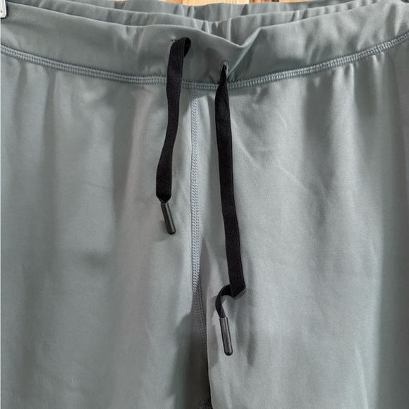 Women’s Gray Born Primitive Textured Knee Jogger Pants Sporty Athletic Active - Picture 7 of 13